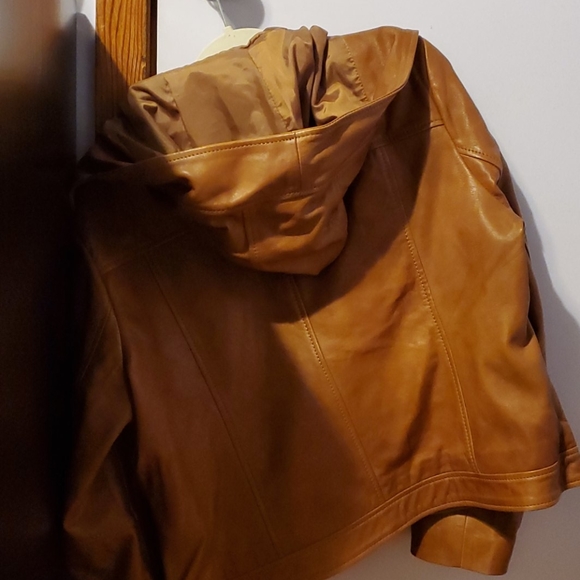 Leather jacket - Picture 4 of 4